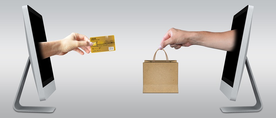 buying gifts from online stores